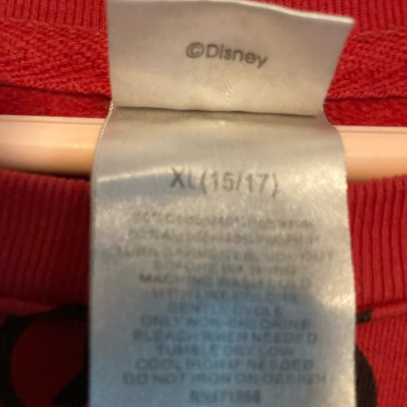 Disney Women's Size XL Red Mickey Mouse Sweatshirt comfy - Picture 5 of 5